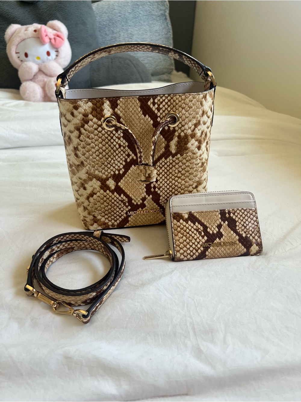 Michael Kors Beige Snake-Print Leather Bucket Bag with Wallet set